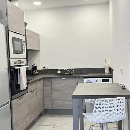 N8 Maison T2 Climatise Ajaccio (Corsica)