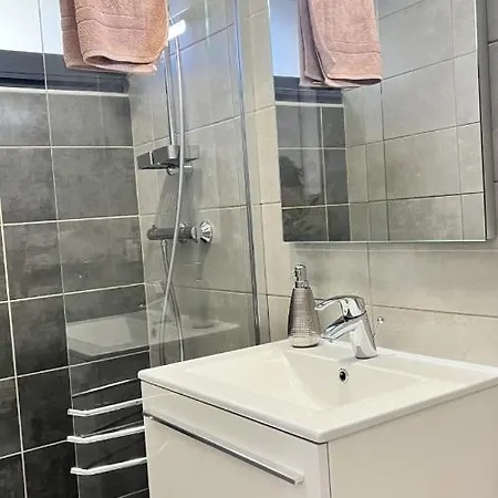 N8 Maison T2 Climatise * Ajaccio (Corsica)