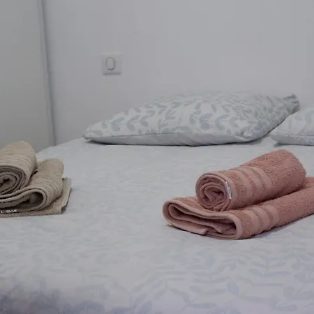 Apartment N8 Maison T2 Climatise *