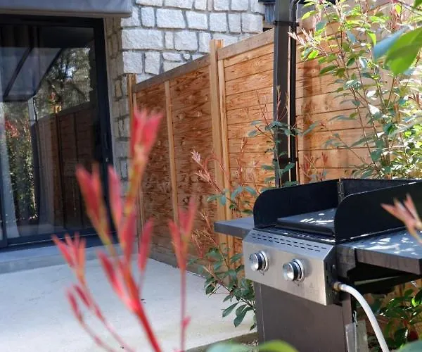 N8 Maison T2 Climatise アパート *